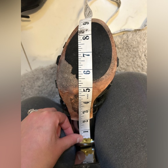 BCBGMaxAzria Black Shoes Sz 8.5 - Picture 8 of 11